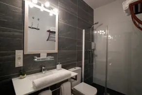 Apartamentos Plaza Nueva - Image 4