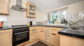 FlexiStay Aparthotel Tooting London - Image 2