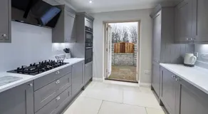 Host & Stay - Lowcross Cottage - Image 5