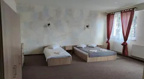 Hotel Astra - Image 2