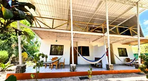 Don Jon's Surf and Yoga Lodge - Image 2