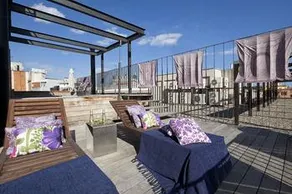 My Space Barcelona Pool City Center - Image 3