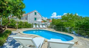Villa Bonaca - Heated Pool, Harbour Views & Steps to Sea I Sumartin, Brač - Image 2