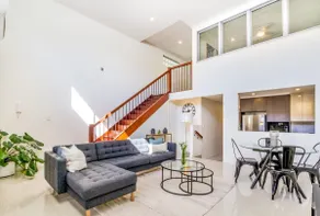 3BR Contemporary Boutique Living - Image 3