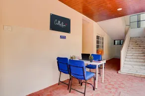 Super Collection O Sri Balaji Luxury rooms - Image 4