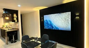 Central Suite - Image 5