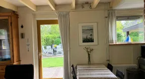 Oasis holiday home in Giethoorn next to canal, boat extra - Image 5