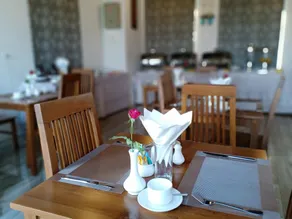 Hotel Duo Swan - Image 2