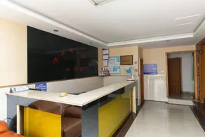 Weiye Business Hotel - Image 2