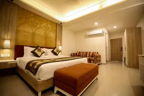 Hotel Ratangarh Palace - Image 3