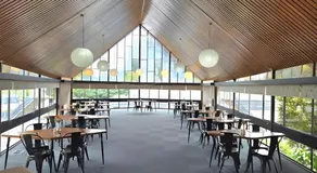 Fiordland Hotel - Image 2