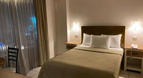 Hotel La Vista - Image 2