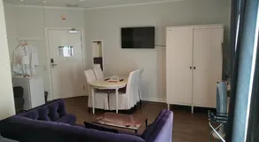 Hotel Charlotte / Stella - Image 3