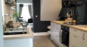 Aubrey Cottage - Image 3