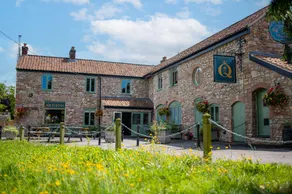 The Queens Chew Magna - Image 4