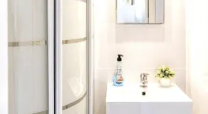 Modern studio by the lake in Empuriabrava - 30m² - Superb view - Image 3