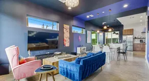 Luxury Stay Near Downtown & Airport! - Image 4