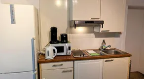 Central and convenient studio near supermarkets and public transports - Image 3