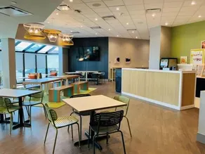 Spark by Hilton Montreal Brossard - Image 5