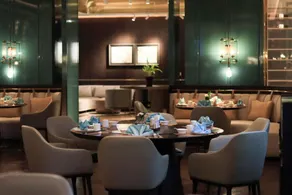 Phoenix Hotel - Image 2
