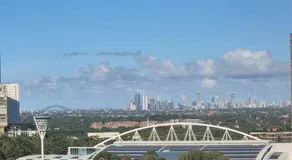 Stadium View Oasis 2BR with Free Parking - Image 4