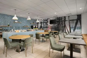 SpringHill Suites Chicago Downtown/River North - Image 2