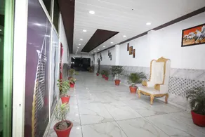 OYO 44362 Hotel Bandhan Inn - Image 2