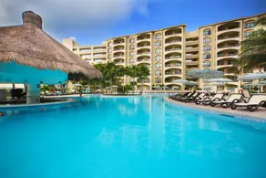 The Royal Islander – An All Suites Resort - Image 4
