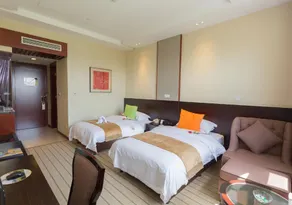 China Garden Hotel - Image 2