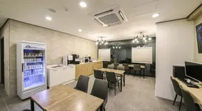 Aden Hotel - Image 5