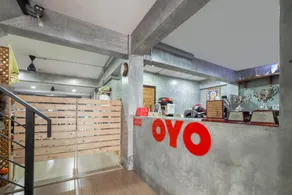 OYO 935 The Palm Apartment - Image 3