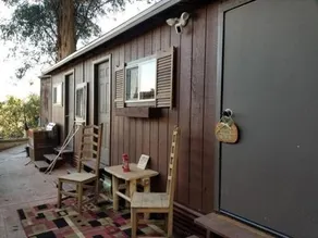 Wood guest house cottage - Image 4