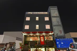 Townhouse The Shubham - Image 2