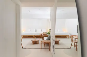 White Linen House - Image 2