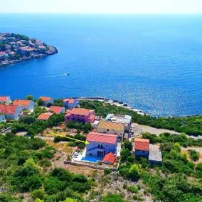 Villa mit privatem Pool, Terrasse und Garten | Wasserblick - Image 2