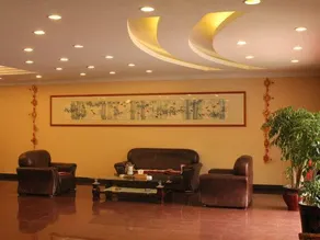 Jinqiao Hotel - Image 4