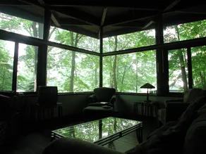 Huddleson Court - Image 4
