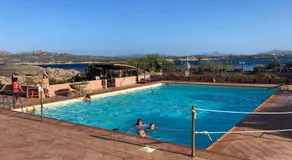 CASA MUGHETTO R5055 WiFi, seafront, private sea access, swimming pool - Image 3