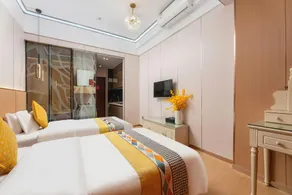 Shouhou SOHO Apartment (Luoxi Metro Station Fisherman's Wharf Branch) - Image 2