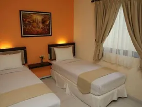 Just Inn Solo - Image 2