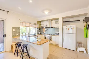 StayAU Family Home Comfort in Caroline Springs - Image 3