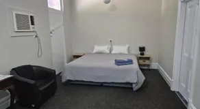 Premier Hotel Collie - Image 2