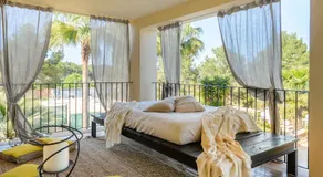 Beautiful Villa Rafaella - Image 2