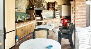Spacious villa with pool in Coín: 300 m², mountain view - Image 4
