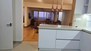 Luxurious Waterfront Apartment Infinity - Image 2