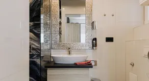Allegra Rooms - Image 2
