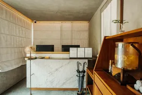 Yuhai Little White House Hotel - Image 2
