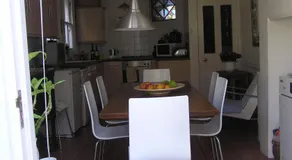 Holmewood Homestay - Image 4