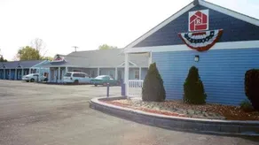 Red Carpet Inn & Suites Hammonton NJ Route-30E - Image 5