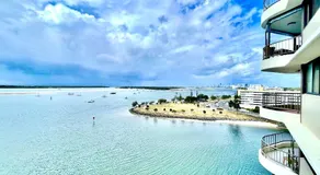Broadwater Shores Waterfront Apartments - Image 4